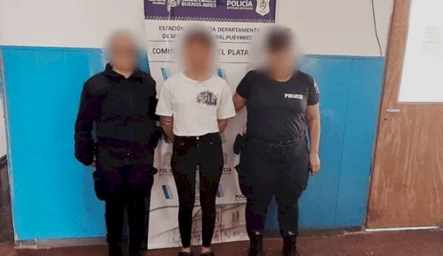 Una mujer intentó atacar con un arma blanca a la novia de su ex